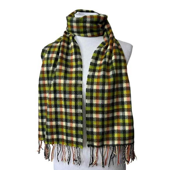 Softer Than Cashmere Cream Black Red Plaid Neck Scarf Fringe Unisex OS Acrylic - Picture 1 of 3